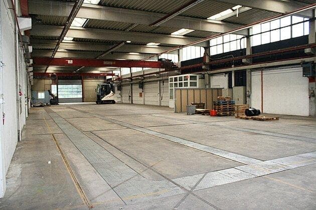 Produktions/-Lagerhalle und Büro bis zu 3100 m2 Halle und bis zu 934 m2 Büro - Bild 1
