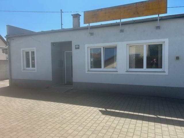Objekt 1 und Objekt 2 verfügbar- auch getrennt mietbar Büros und Hallen - Bild 1