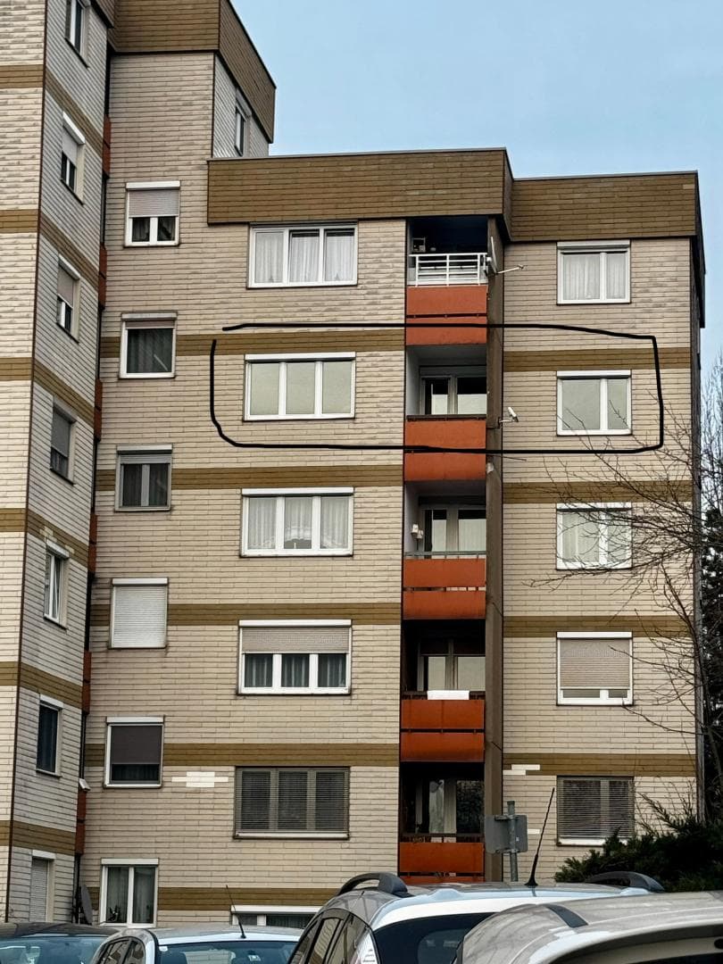Einziehen & wohlfühlen - Helle 3 Zimmer Wohnung mit Loggia & Klima, modern saniert - Bild 1
