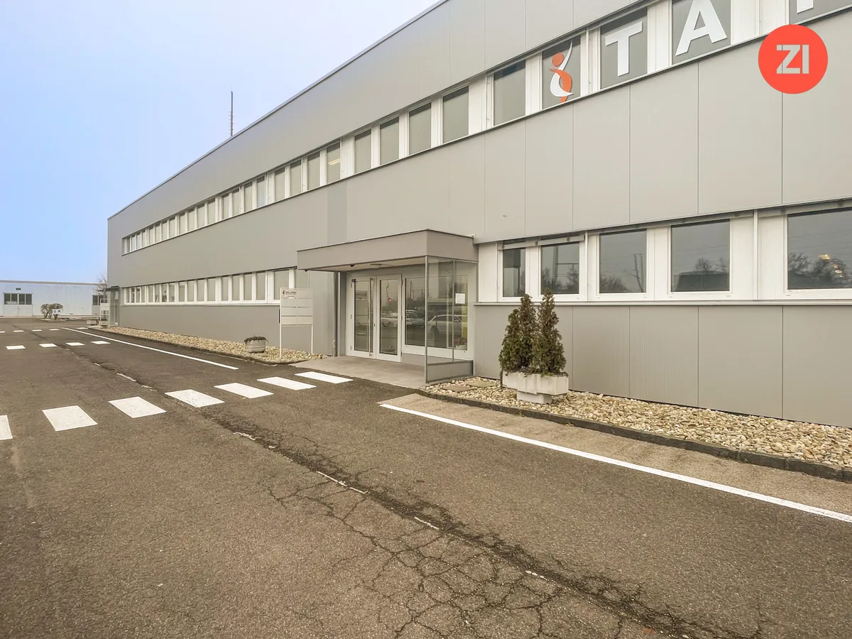 Großzügige Büro - und Lagerflächen in Traun  
zwischen 200 m² bis 900 m²