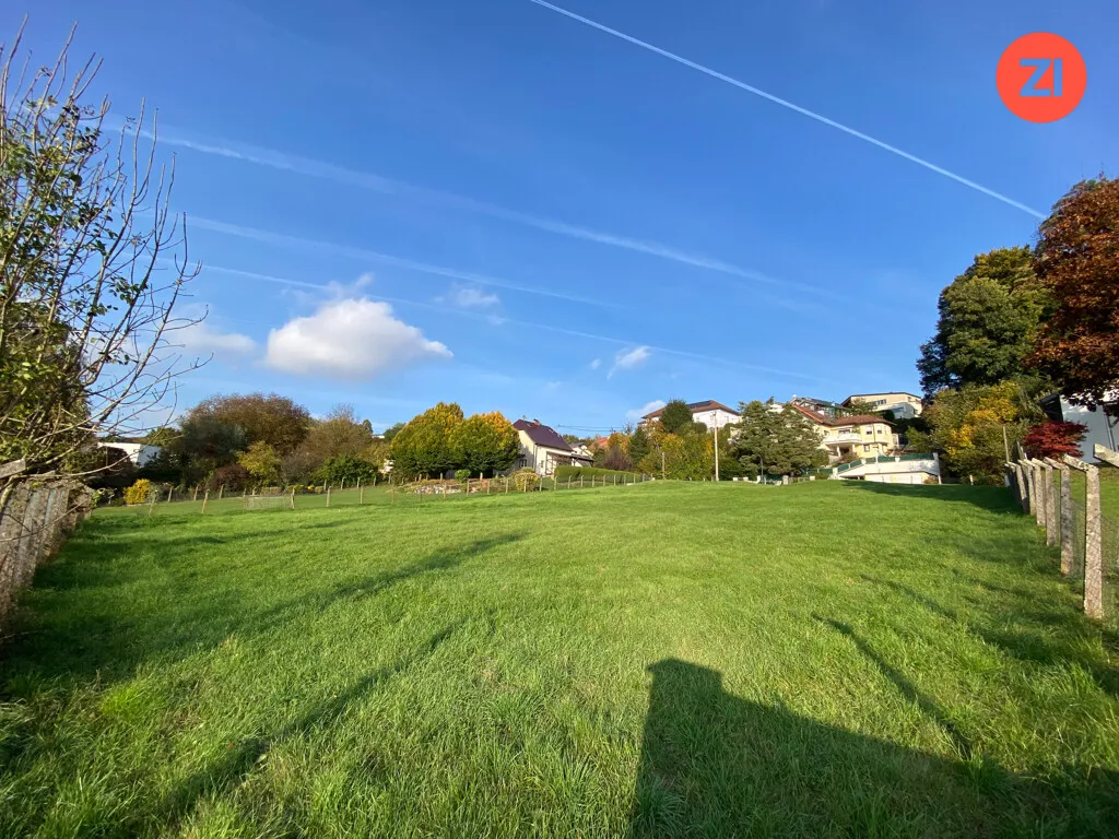 Ihr Traum vom Eigenheim: Malerisches Grundstück mit Waldblick in Wilhering