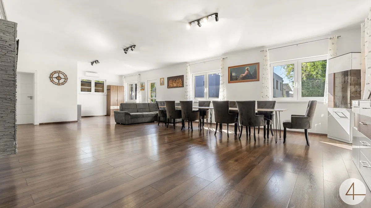 Modernisiertes Mehrfamilienhaus mit viel Platz für die ganze Familie - Bild 1