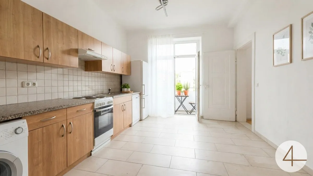 Rarität in Krems: Charmante 3-Zimmer-Stilaltbauwohnung mit Balkon & Lift – nähe Stadtpark