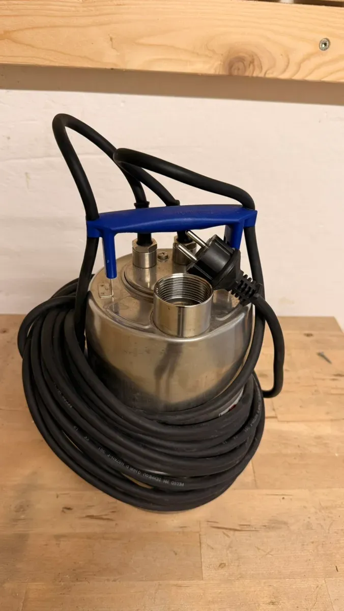 Nowax Schmutzwasser-Tauchpumpe mit Ventilen
