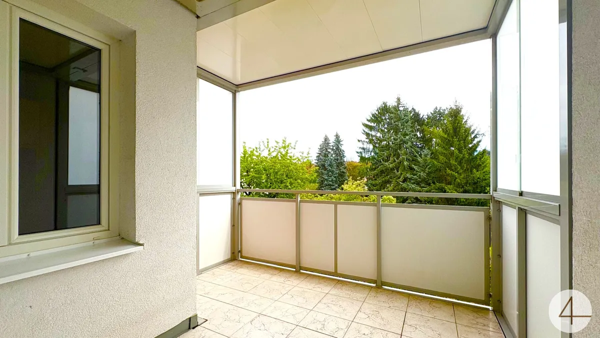 Wohlfühloase mit Loggia! 3 Zimmer Wohnung in toller ruhiger Lage mit Grünblick!